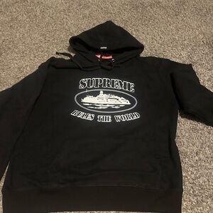 Supreme Black Hoodie